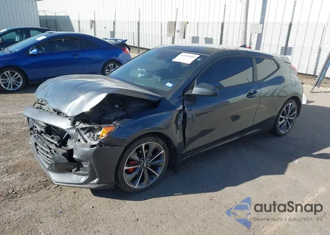2020 Hyundai Veloster 2.0 Premium z USA, uszkodzony, nr VIN KMHTG6AF9LU024708